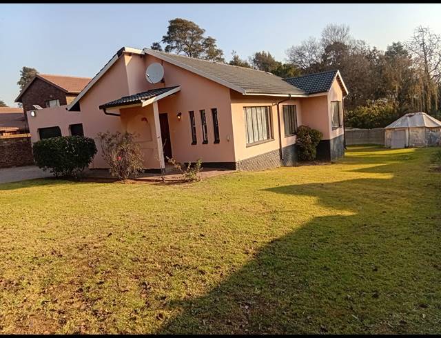 3 BEDROOM HOUSE FOR SALE IN BIRCH ACRES